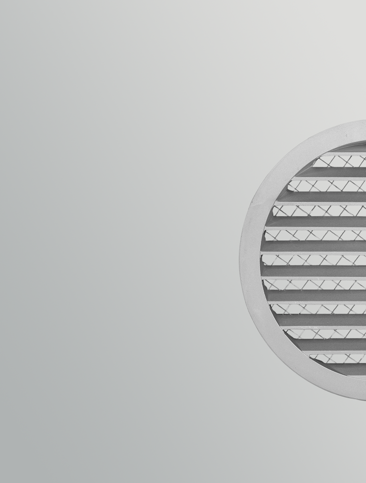 Grilles de façade avec filet anti-oiseaux